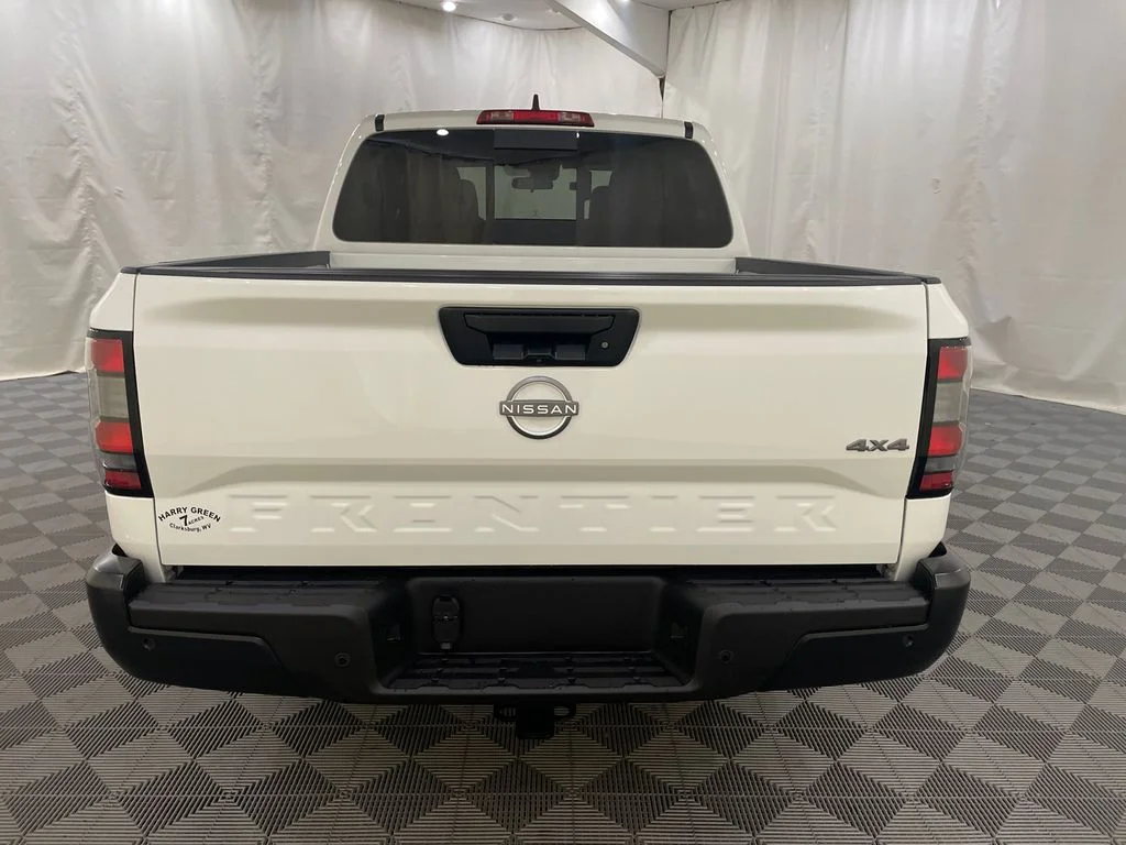 New 2026 Glacier White Nissan Crew Cab S image 6