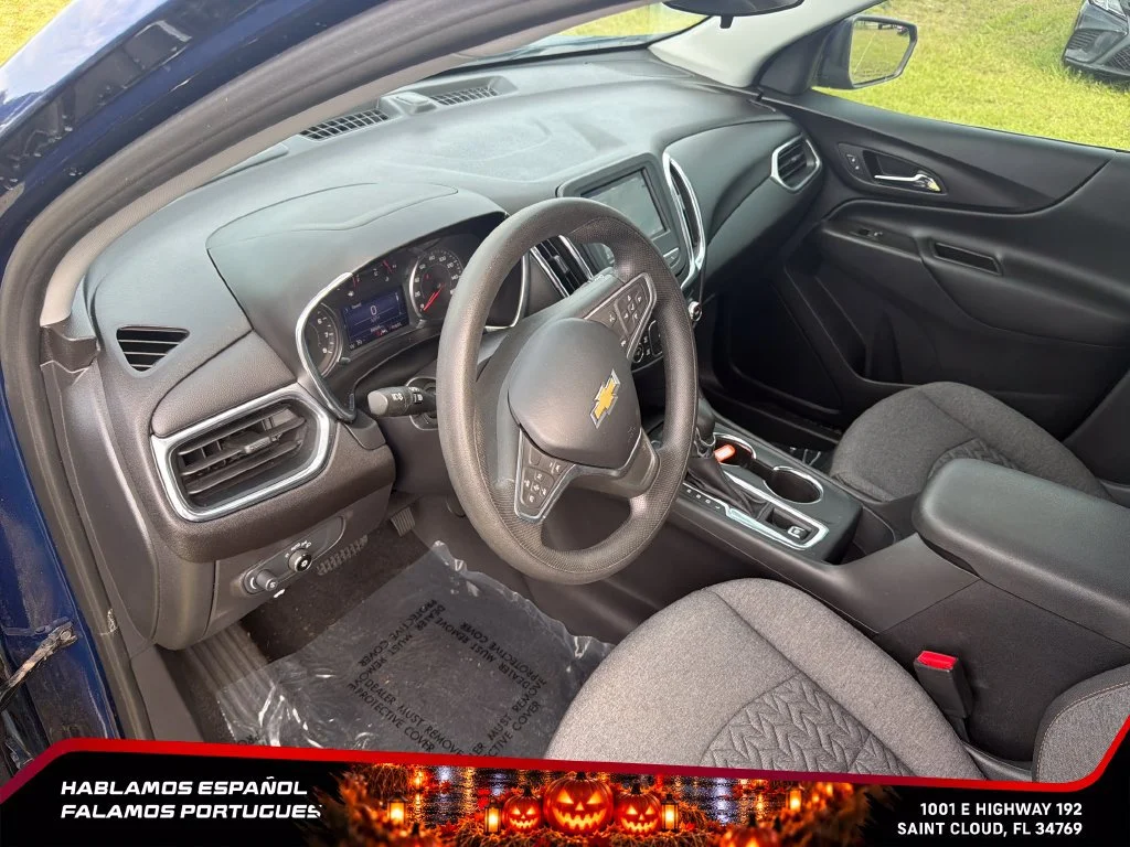 Used 2023 BLUE GLOW METALLIC Chevrolet LT image 14