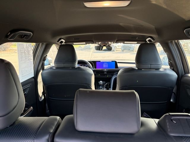 Used 2025 White Toyota XLE image 24