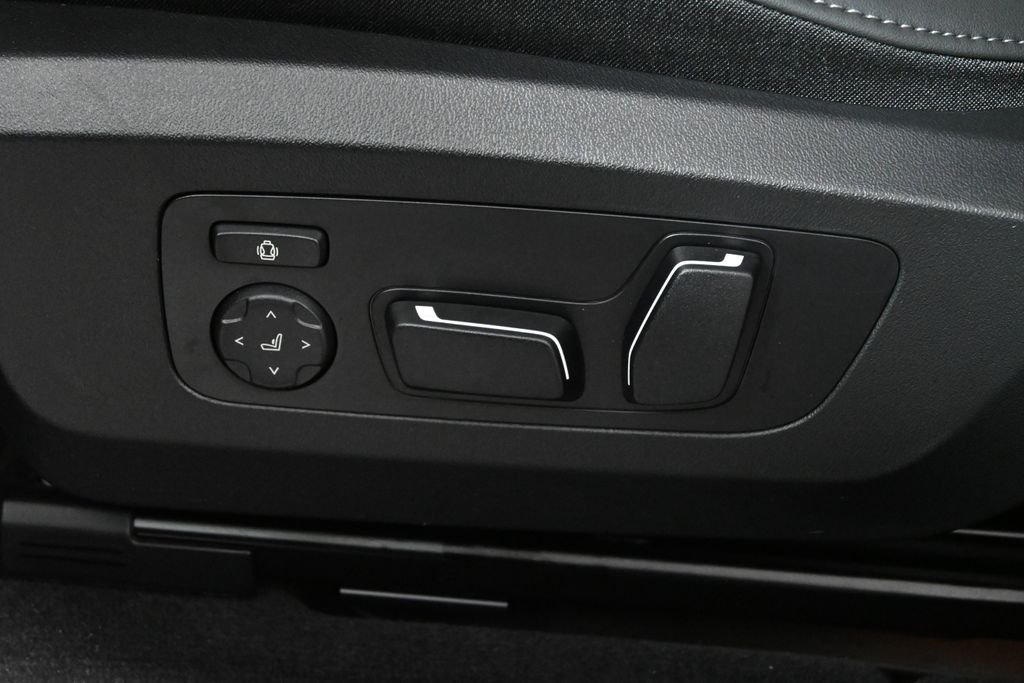 Used 2026 Dark Graphite BMW 30 xDrive image 27