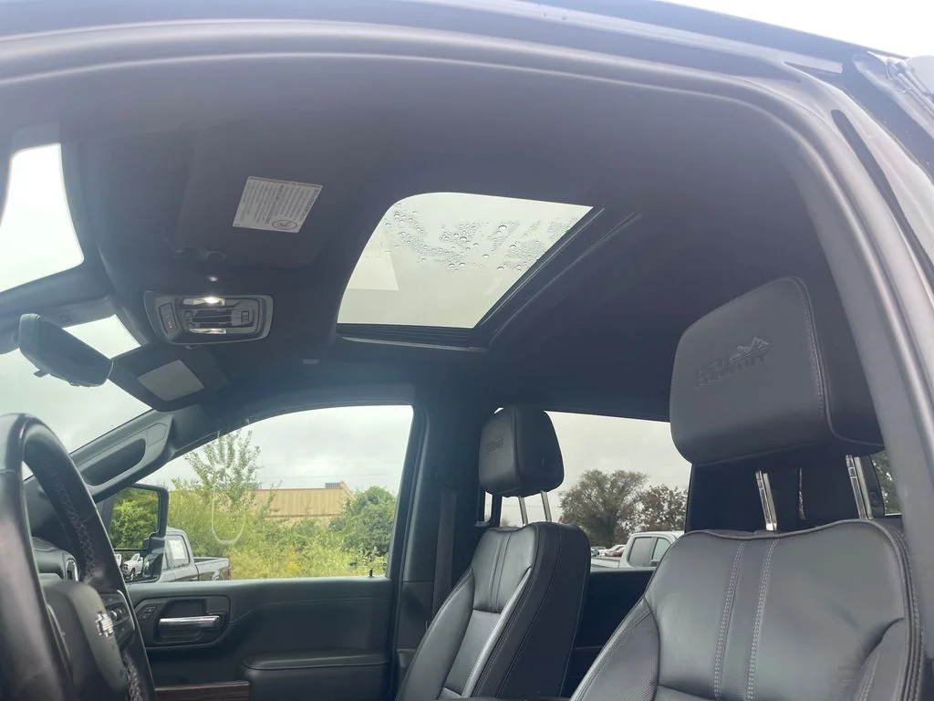 Certified Used 2022 Black Chevrolet High Country image 18
