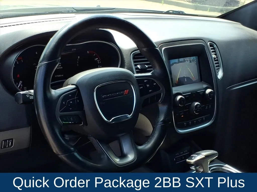 Used 2019  Dodge SXT Plus image 2