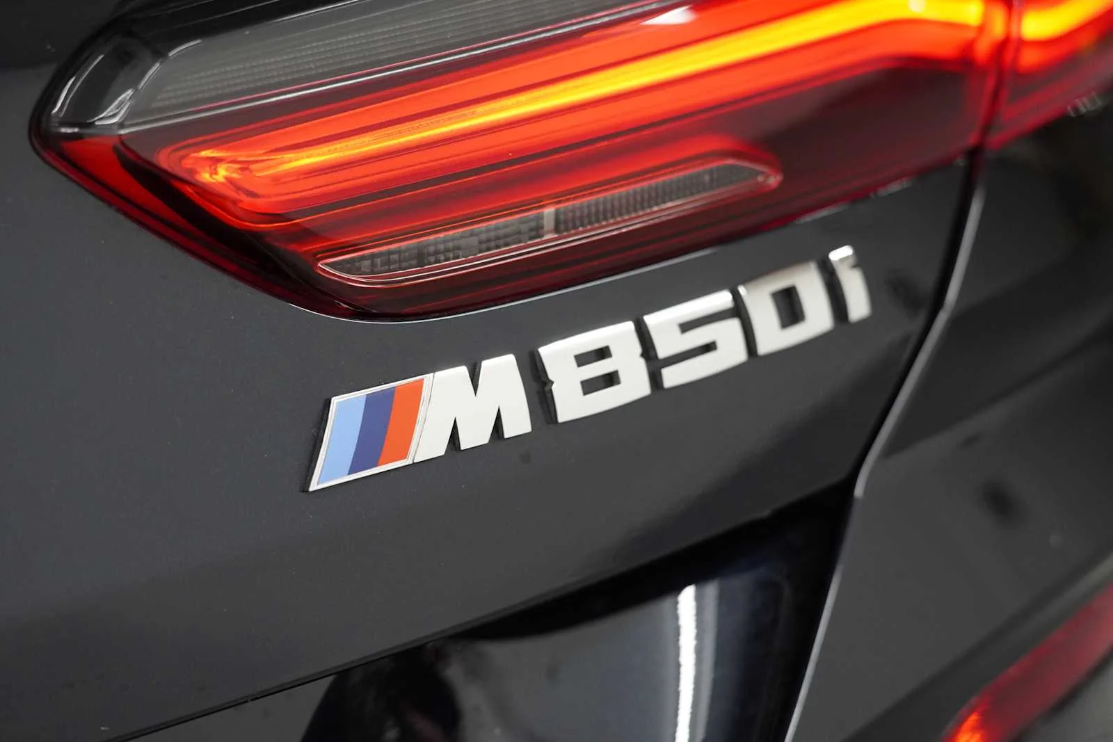 Used 2026 Carbon Black Metallic BMW M850i image 9
