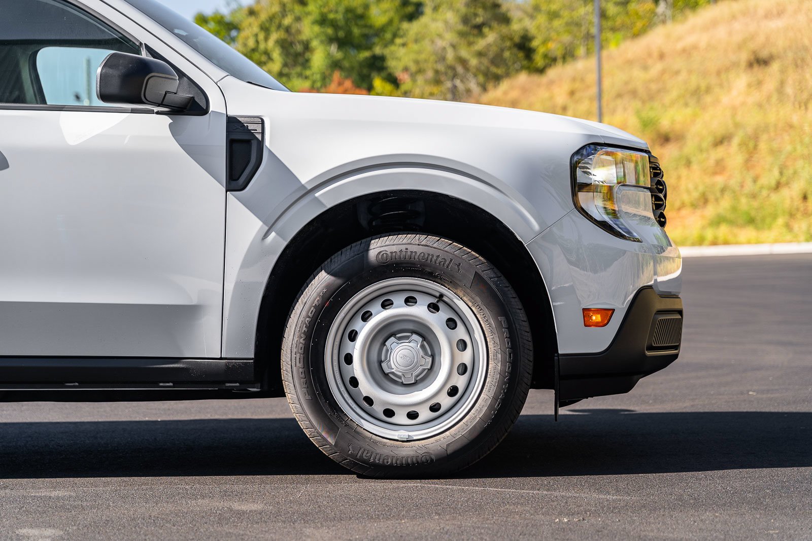 New 2026 Space White Metallic Ford XL image 5