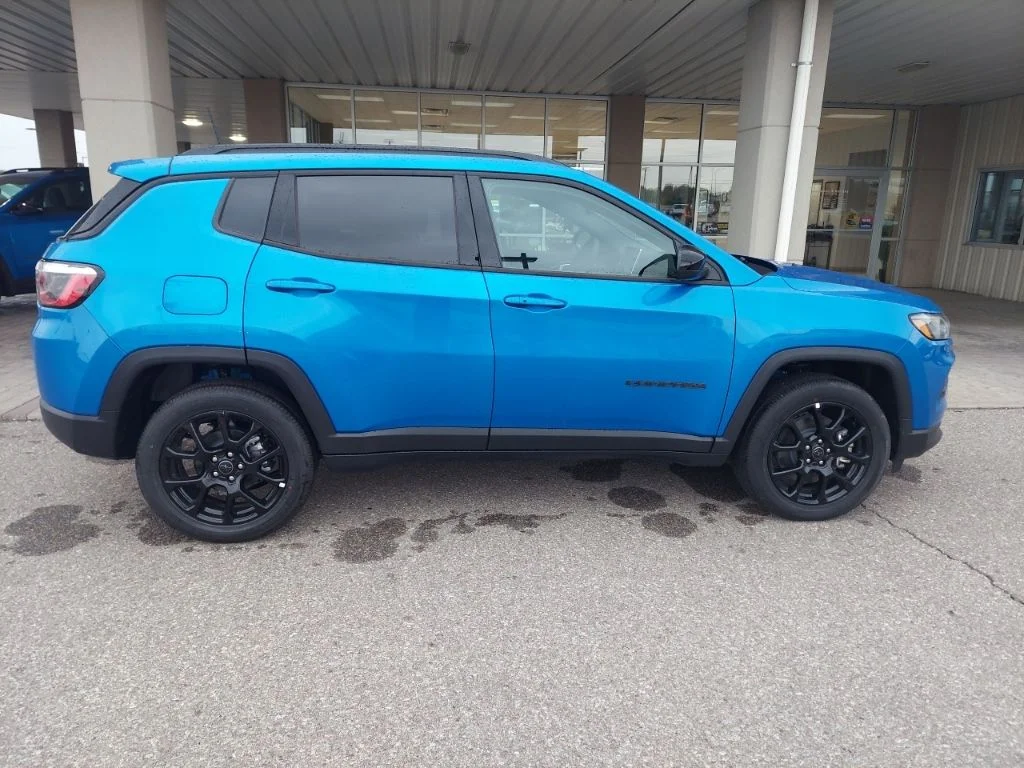 New 2026 Hydro Blue Pearlcoat Jeep Latitude image 8