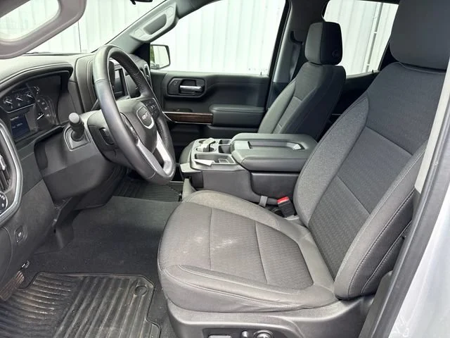 Used 2022 Quicksilver Metallic GMC Elevation image 11