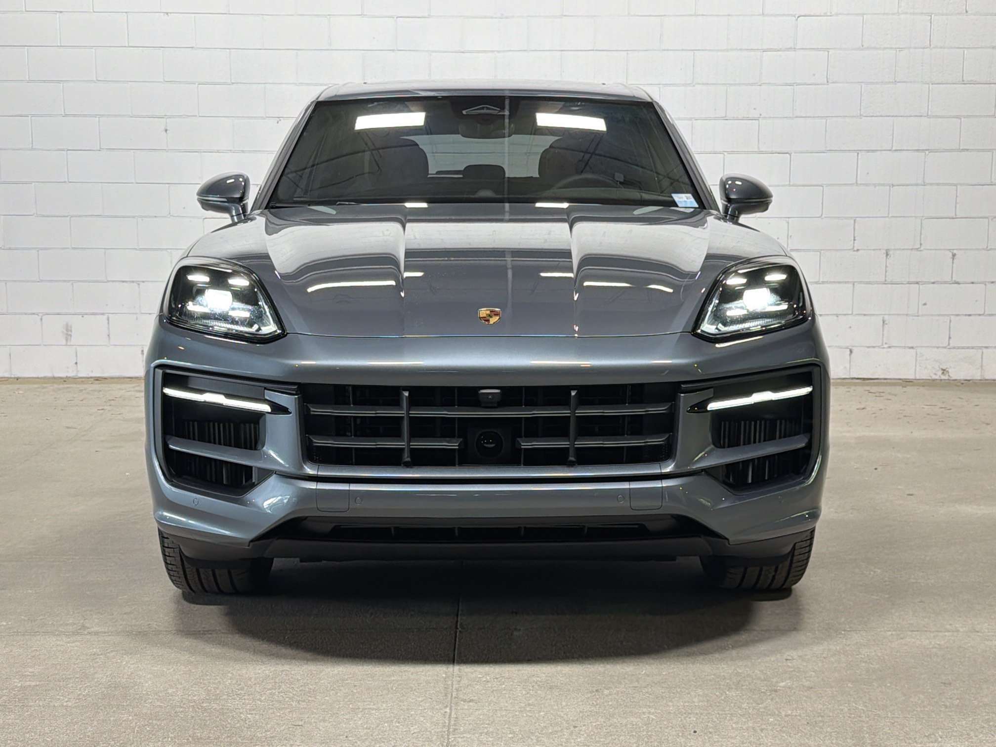 New 2026 Vanadium Grey Metallic Porsche S image 9