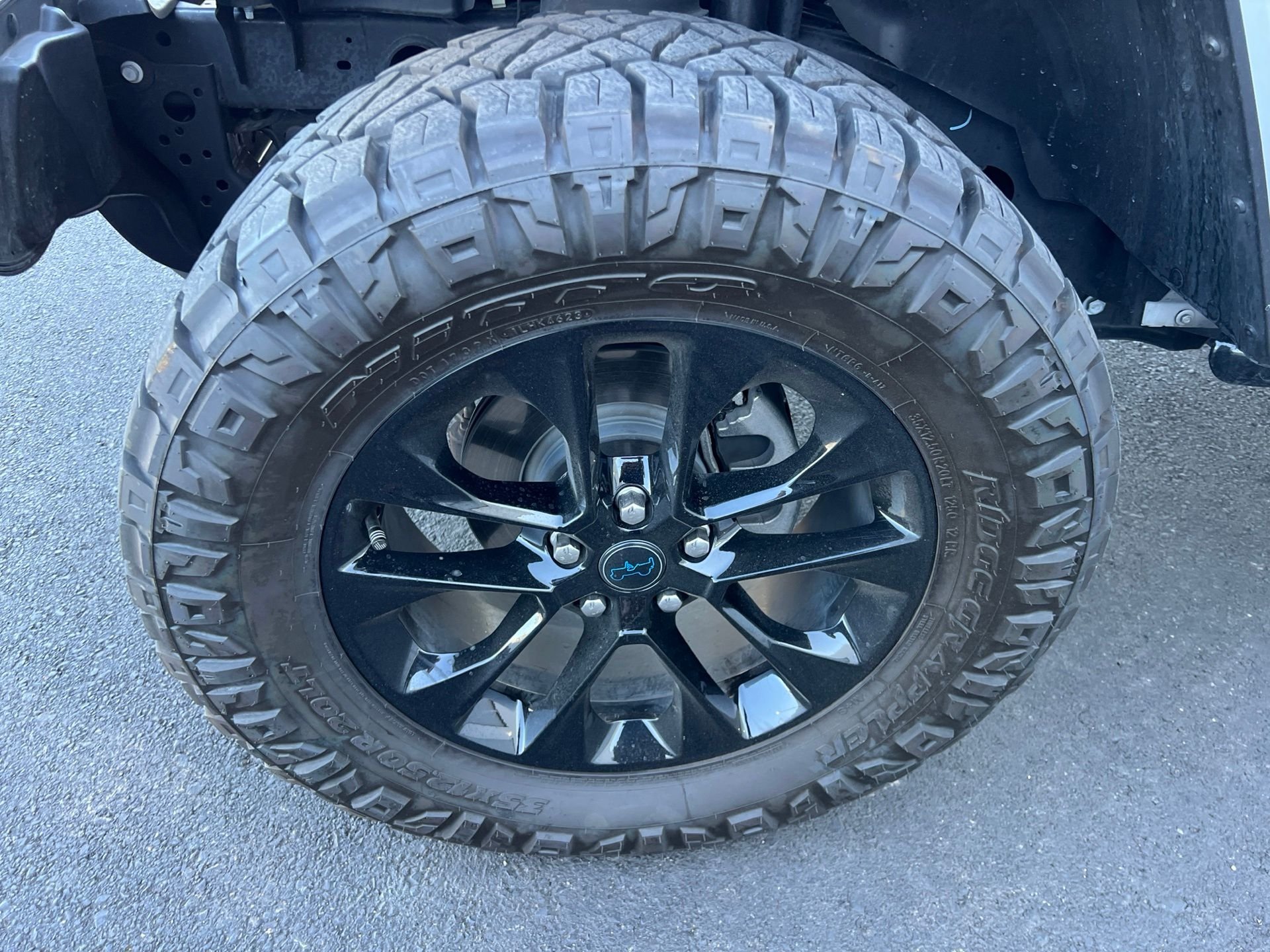 Used 2024 Silver Jeep Sahara 4xe image 11