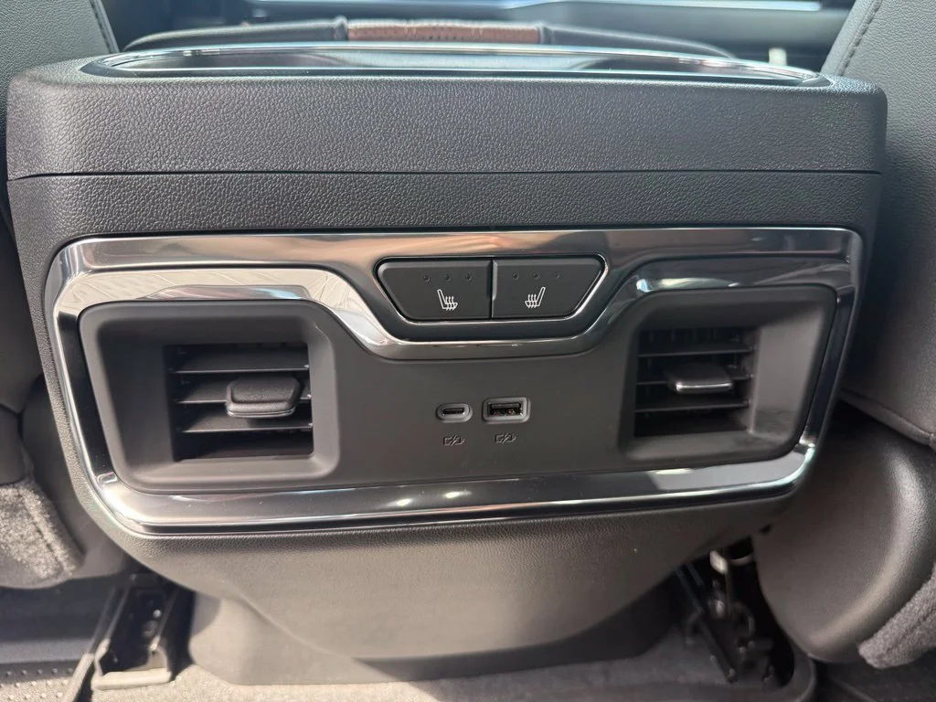 2026 Chevrolet Silverado 1500 High Country - Photo 14