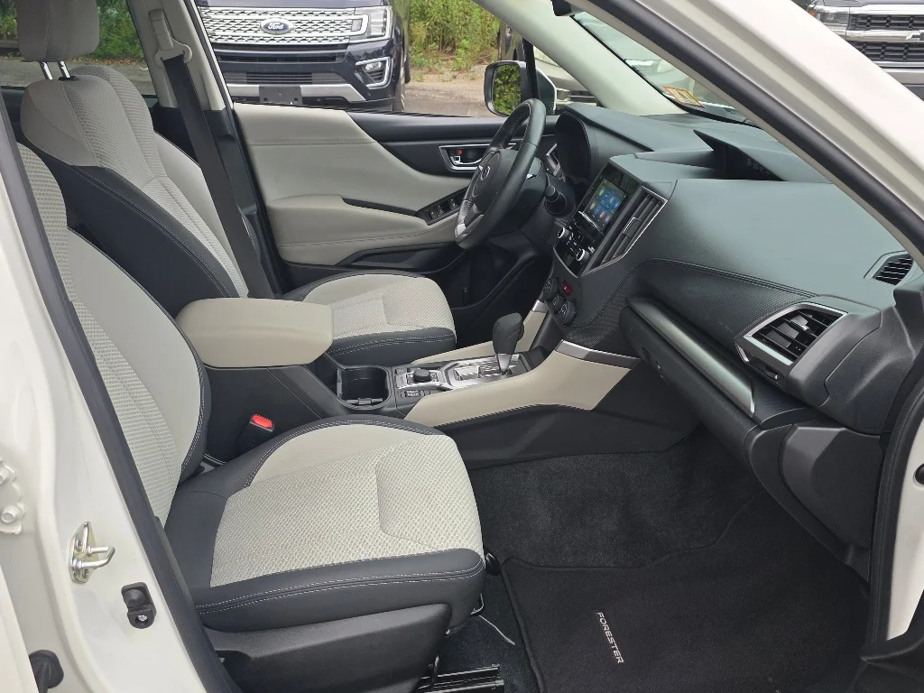 Used 2021 White Subaru Premium image 22