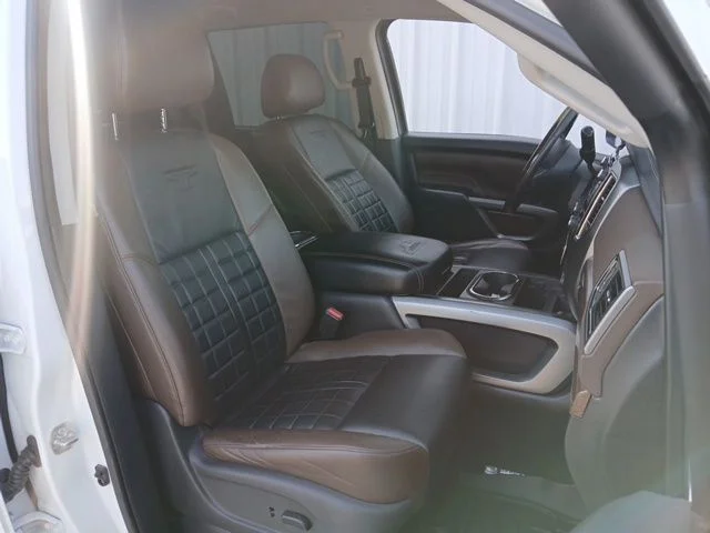 Used 2017 White Nissan Platinum Reserve image 29