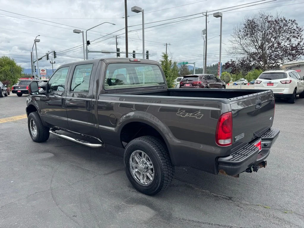 Used 2006 Gray Ford XL image 6