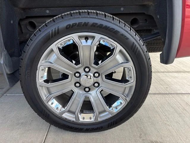 Used 2018 Red GMC Denali image 22
