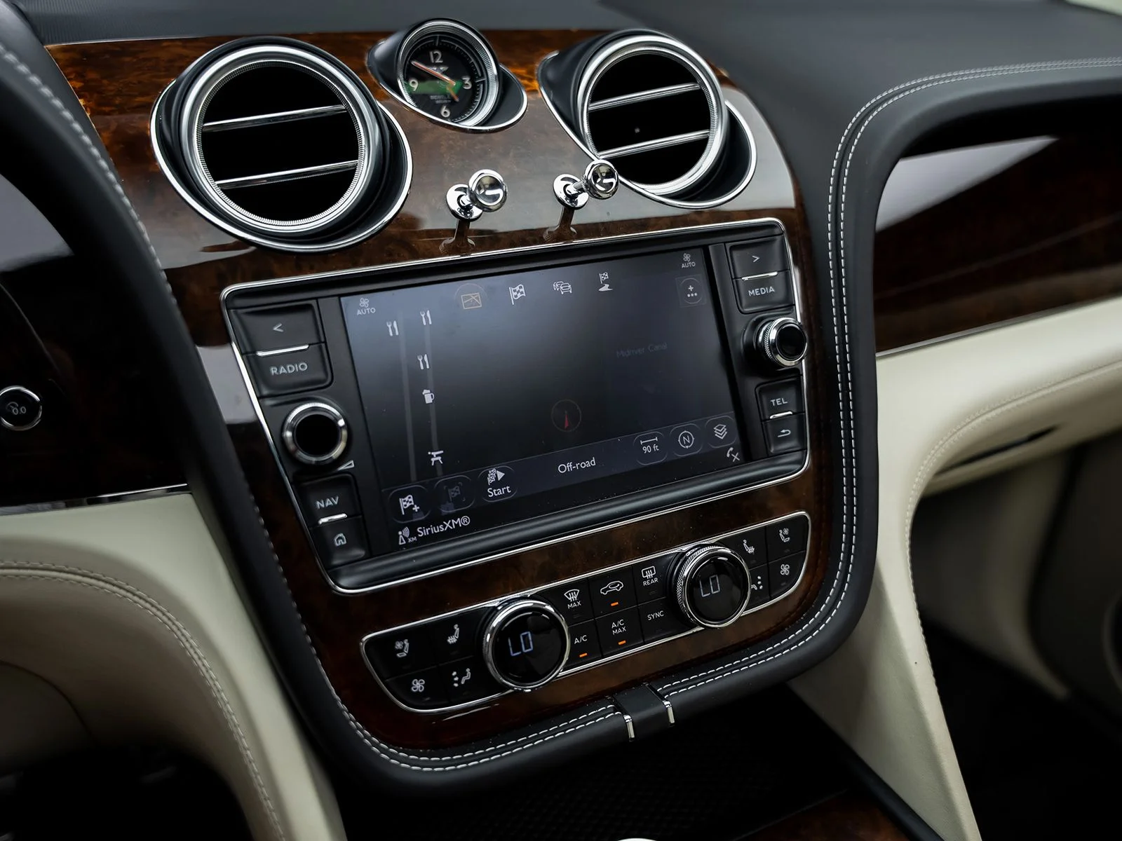 Used 2018 Gray Bentley W12 image 46