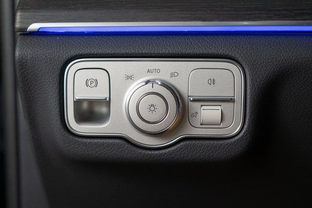 Used 2026 Black Mercedes-Benz GLE 350 image 17