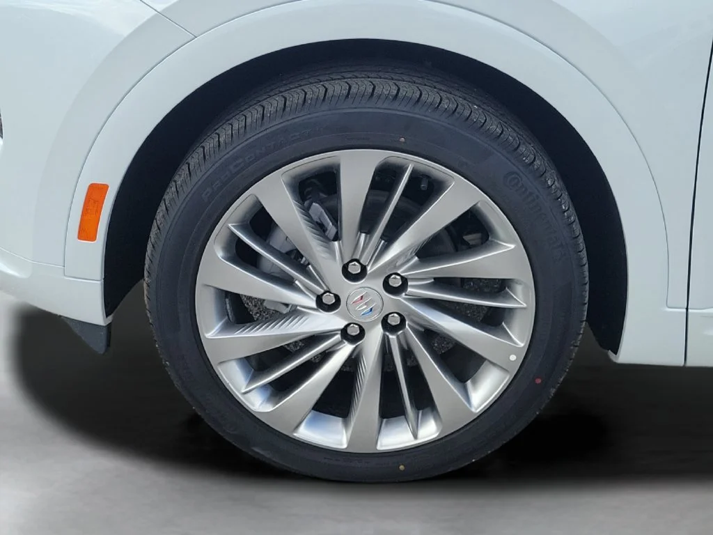 New 2026 Iridescent White Tricoat Buick Avenir image 27