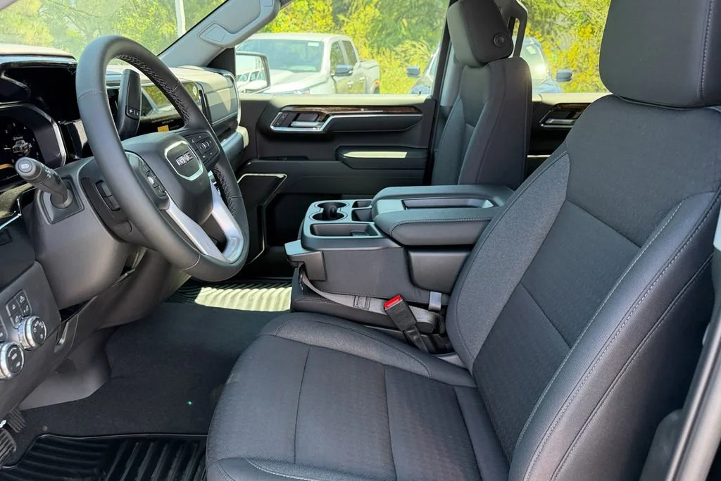 New 2026 Onyx Black GMC SLE image 16