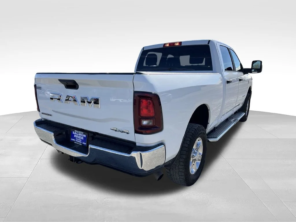 Used 2025 White Ram Big Horn image 5