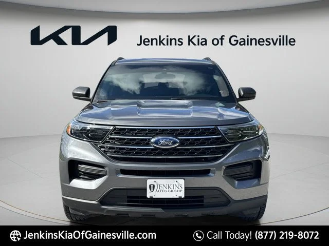 Used 2023 Gray Ford XLT image 2