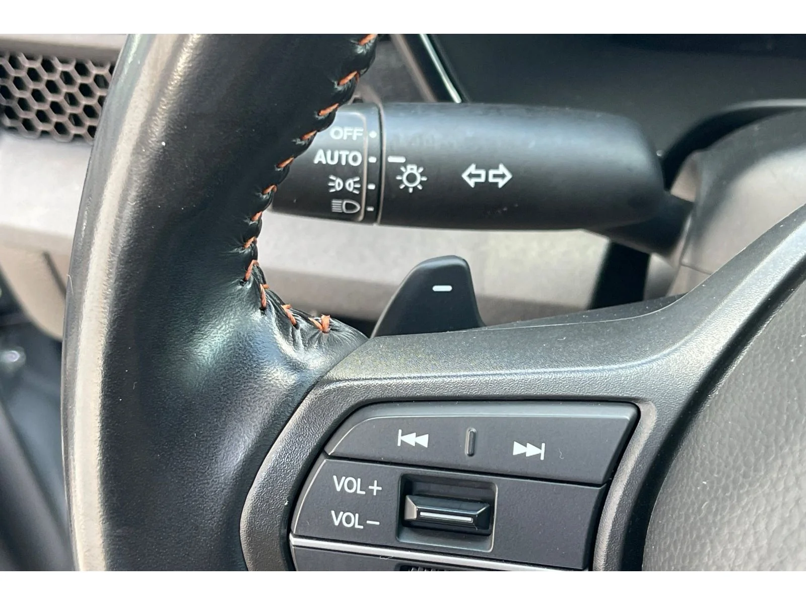 Used 2025 Urban Gray Pearl Honda Sport-L image 36