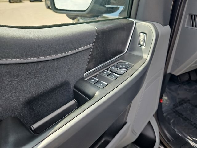 Certified Used 2025 Agate Black Metallic Ford XLT image 23