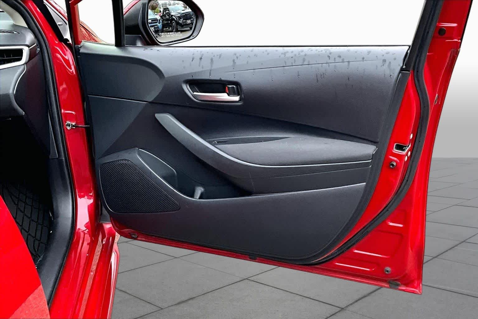 Used 2020 Barcelona Red Metallic Toyota LE image 22