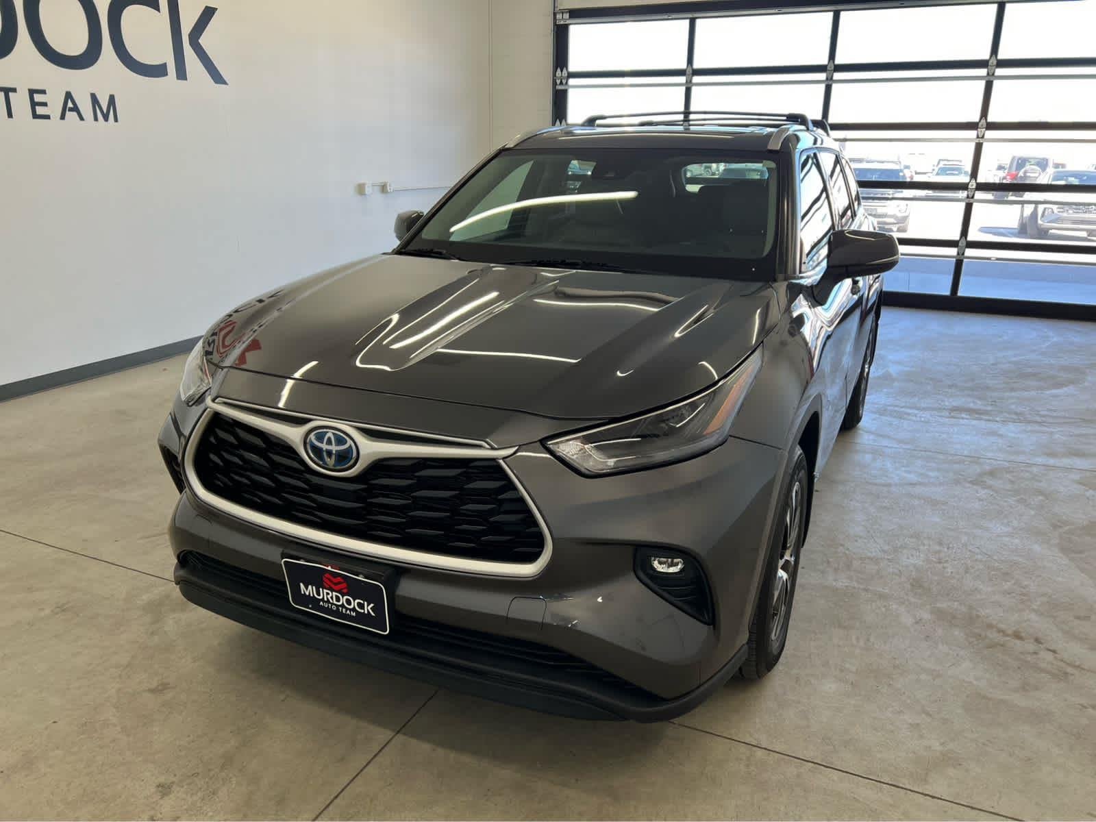 Used 2022 Magnetic Gray Metallic Toyota Hybrid XLE image 5