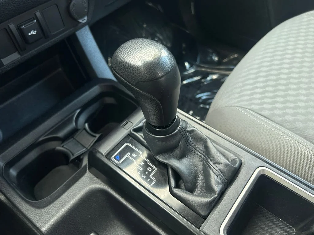 Used 2022 Gray Toyota SR image 18