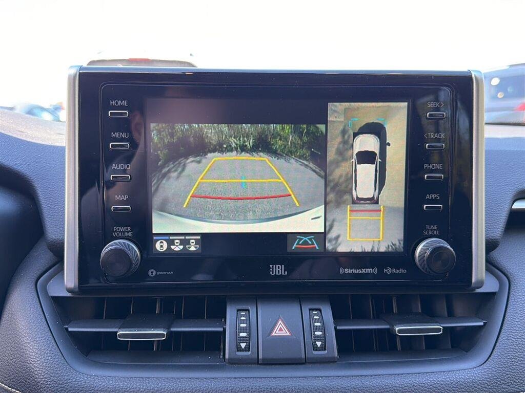 Used 2019 Blizzard Pearl Toyota Limited image 19