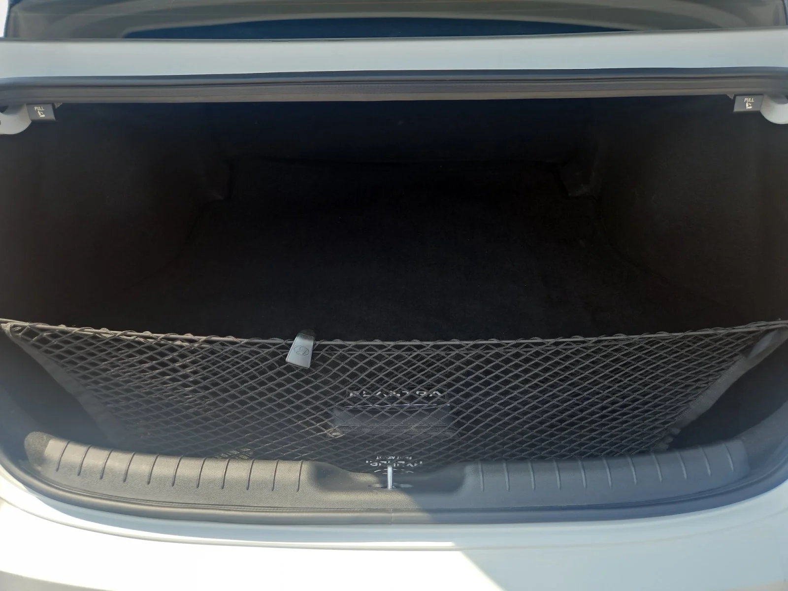 Used 2025 Serenity White Hyundai SEL Sport image 11