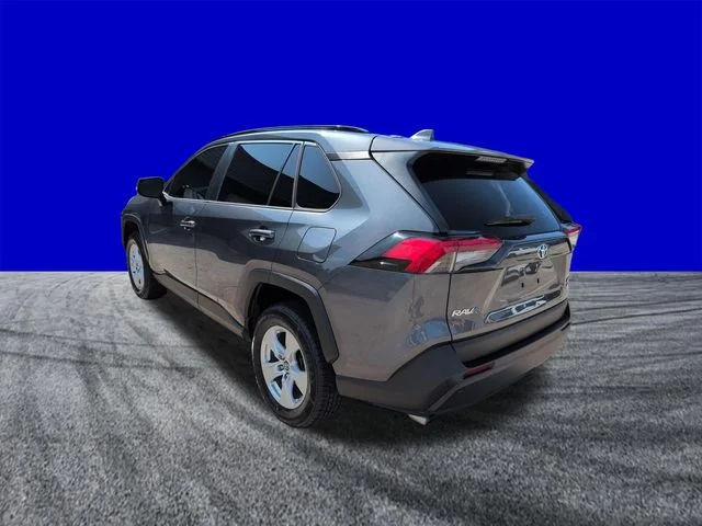 Used 2020 Gray Toyota XLE image 6