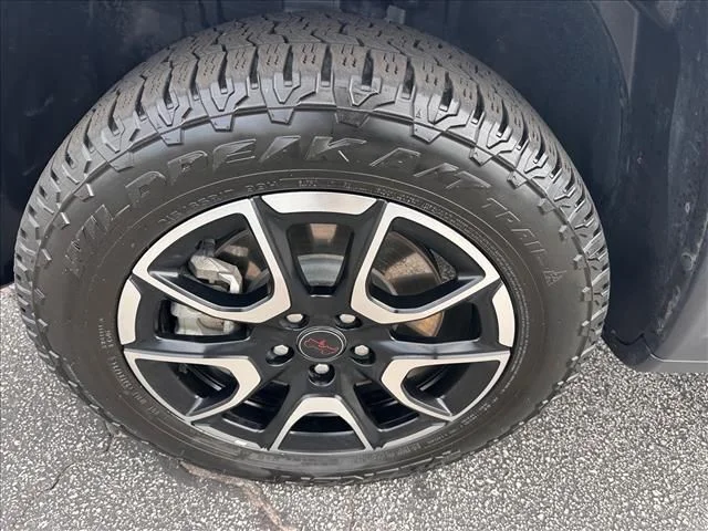 Used 2025 Silver Jeep Trailhawk image 35