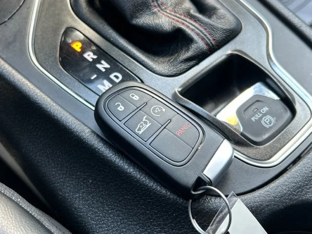 Used 2020 Beige Jeep Trailhawk image 51