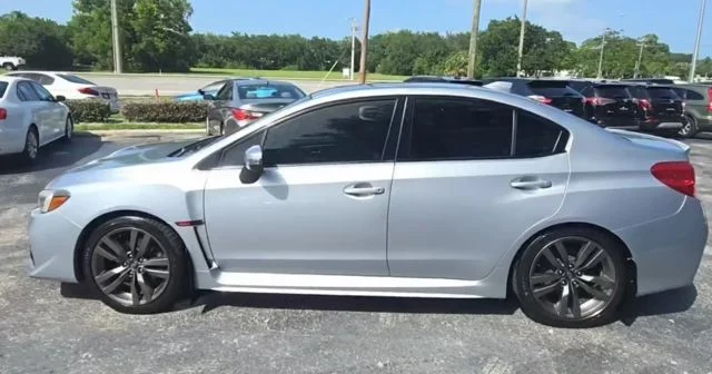 Used 2017 Silver Subaru Limited image 3