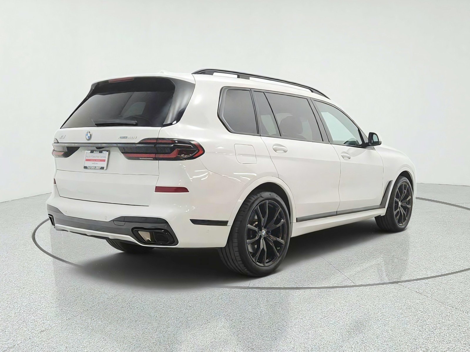 Used 2025 Alpine White BMW xDrive40i image 5