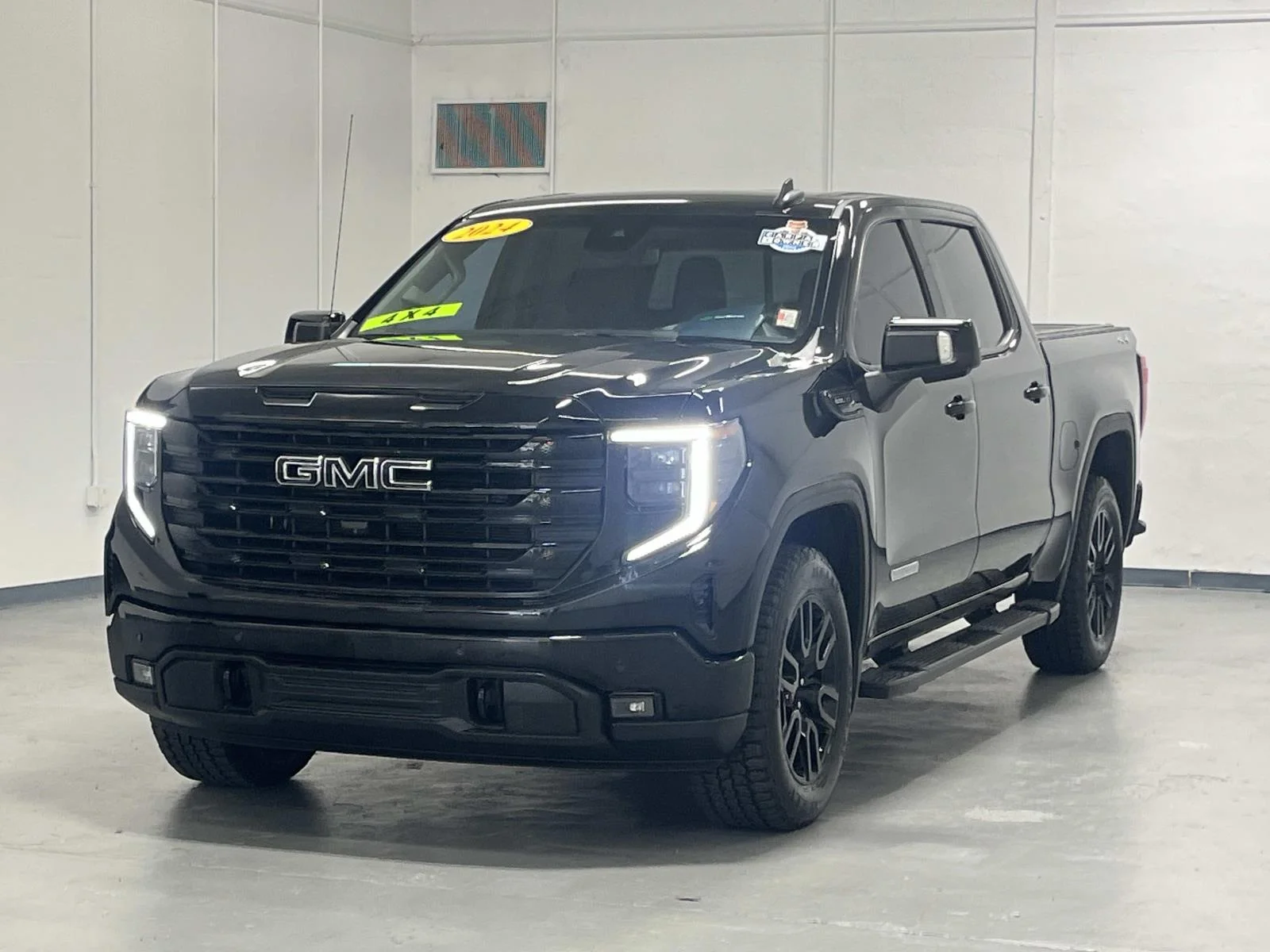 Certified Used 2024 Onyx Black GMC Elevation image 4