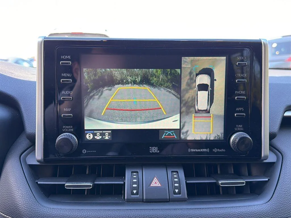 Used 2019 Blizzard Pearl Toyota Limited image 19