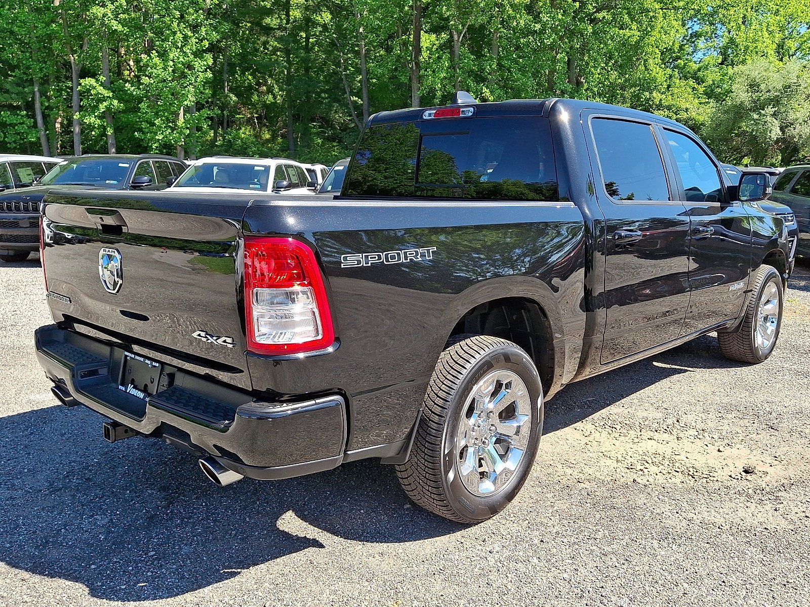 Certified Used 2023 Diamond Black Crystal Pearlcoat Ram Big Horn image 6