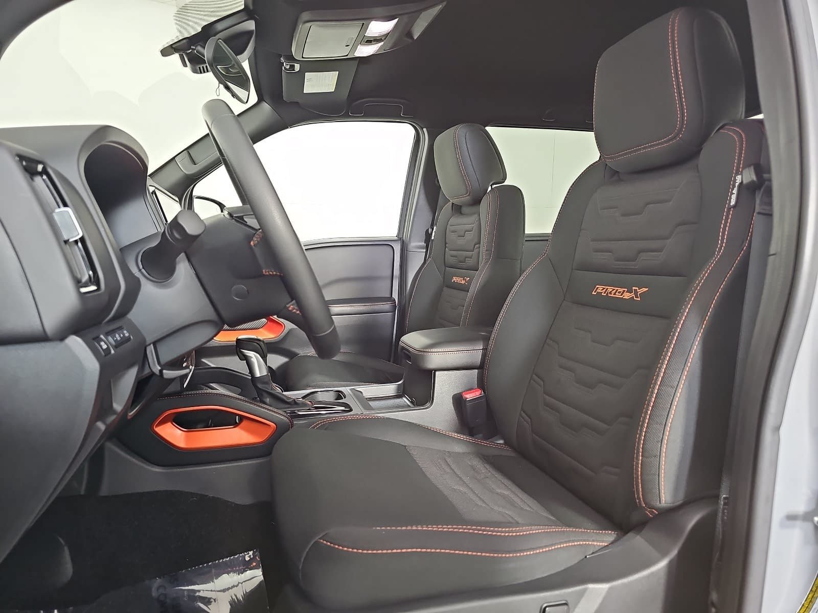 Used 2025 Gray Nissan PRO-X image 13