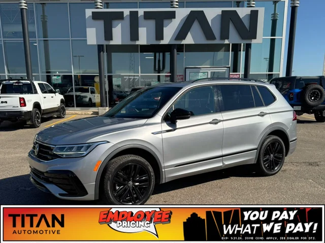 2022 Volkswagen Tiguan Comfortline R-Line Black Edition*Adaptive Cruise | Remote Start | Htd Leather | Pano Roof | CarPlay