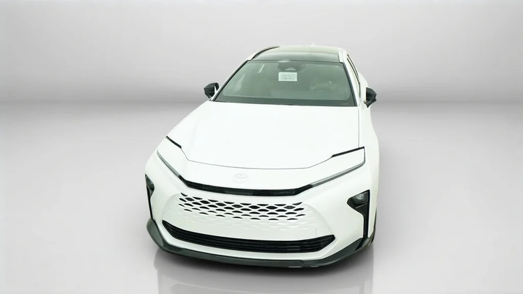 New 2026 Oxygen White Toyota Limited image 16