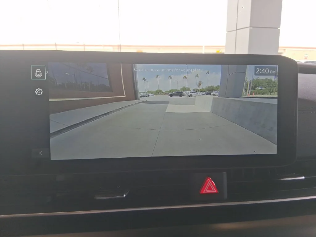 Used 2026  Kia LXS image 13