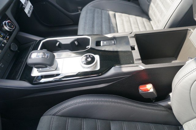 2025 Mitsubishi Outlander SE - Photo 34