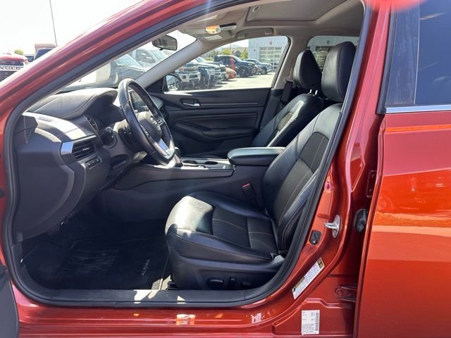 Used 2019 Nissan Altima SR with VIN 1N4BL4CW8KN316376 for sale in South Jordan, UT