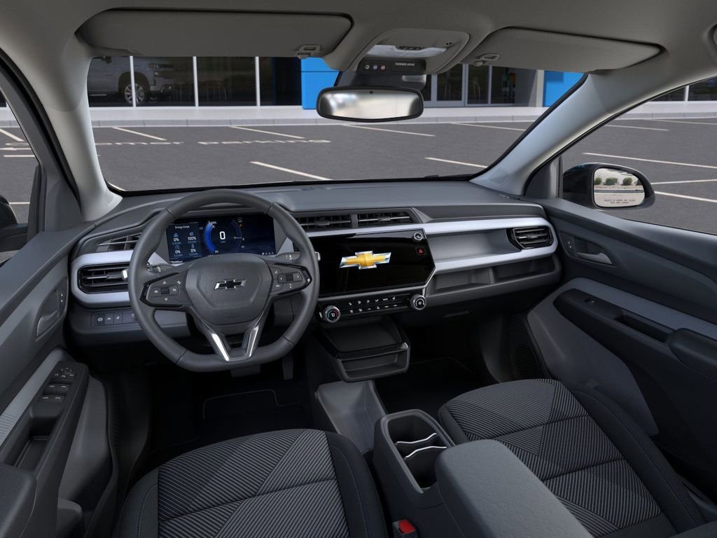 New 2027 Summit White Chevrolet LT image 15