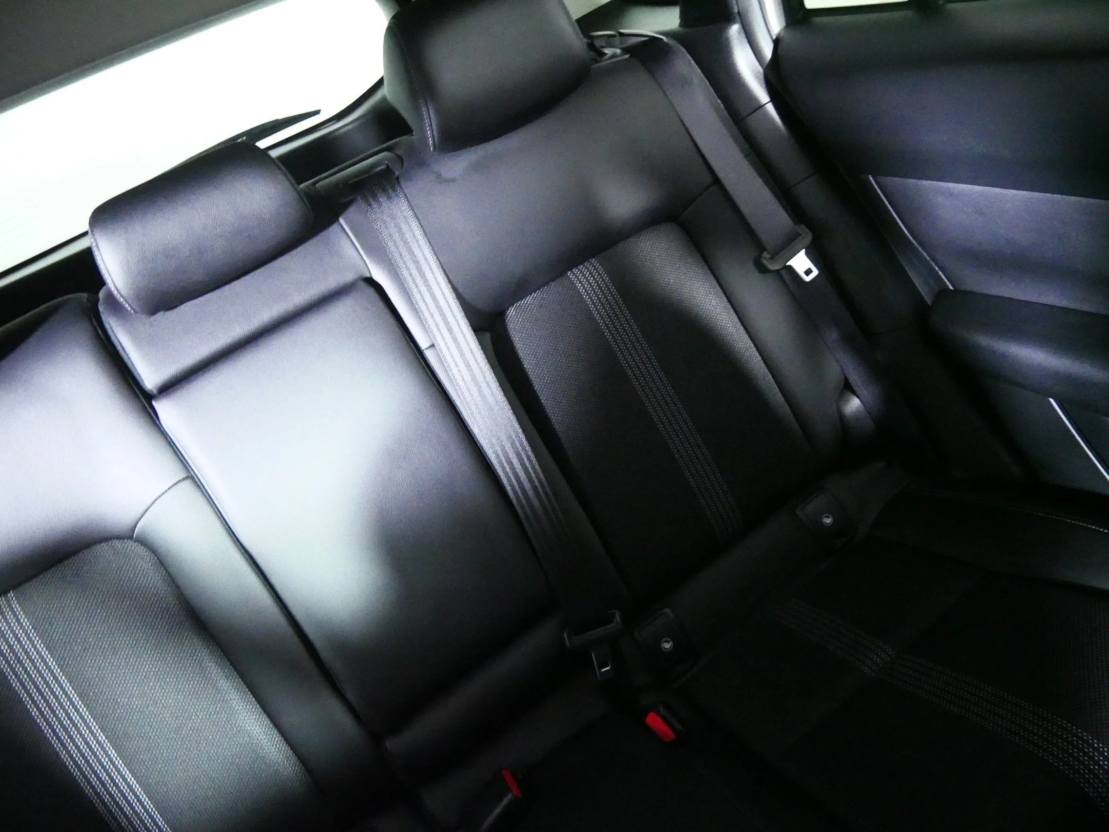 Used 2024 Wind Chill Pearl Mazda 2.5 S Preferred Package image 14