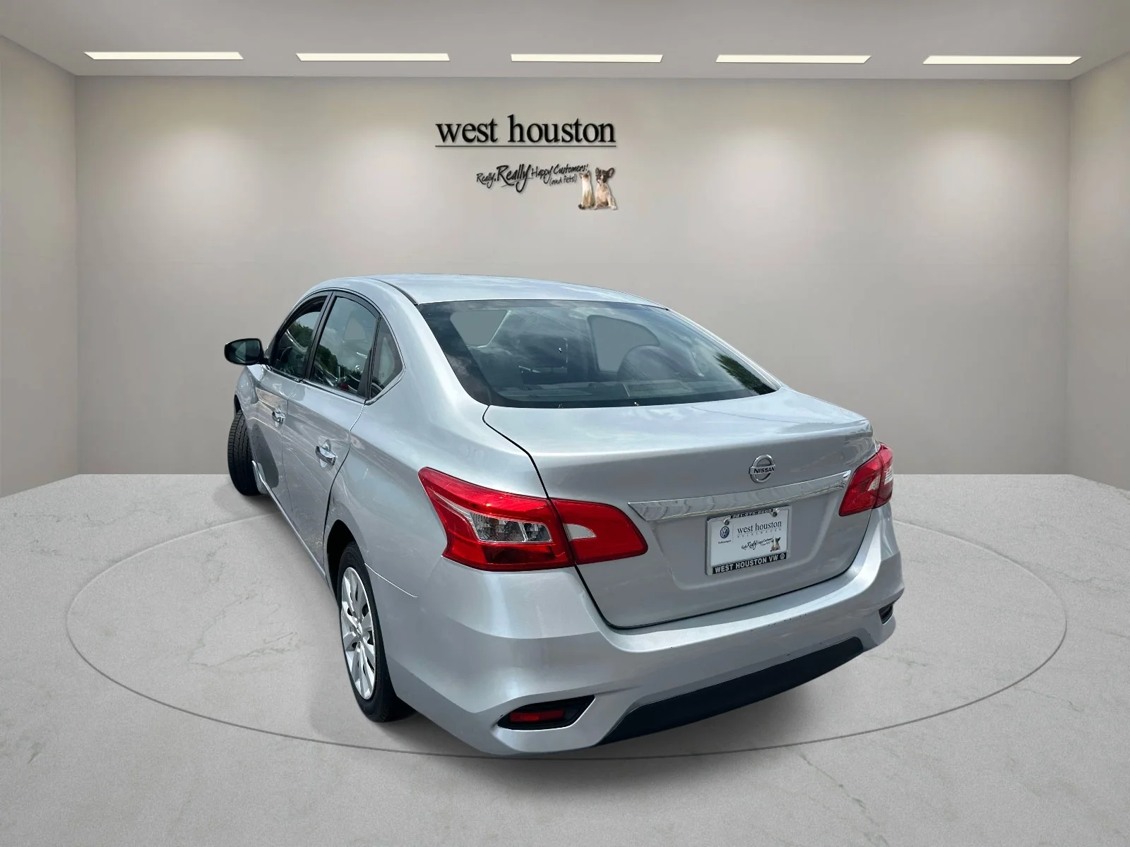 Used 2017 Brilliant Silver Nissan S image 9