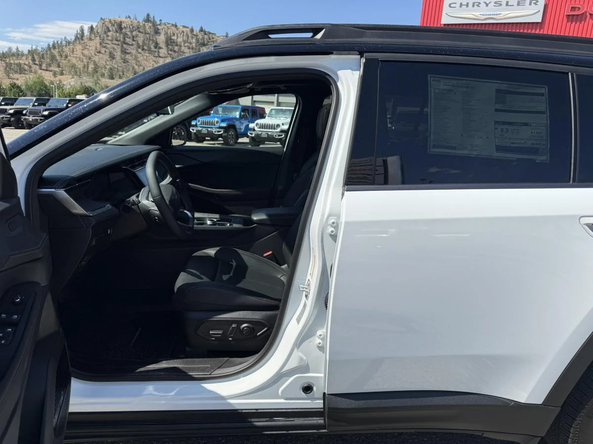 New 2026 White Jeep Overland image 12