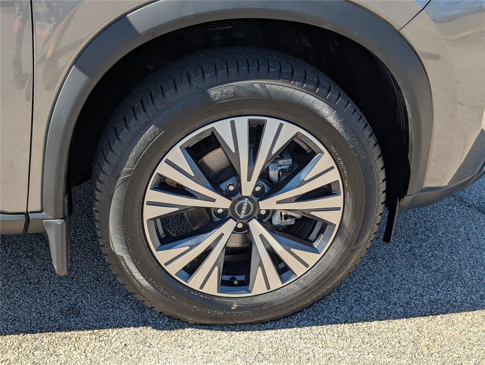Used 2022 Silver Nissan SV image 6