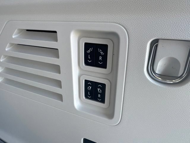 2026 GMC Acadia Denali - Photo 38